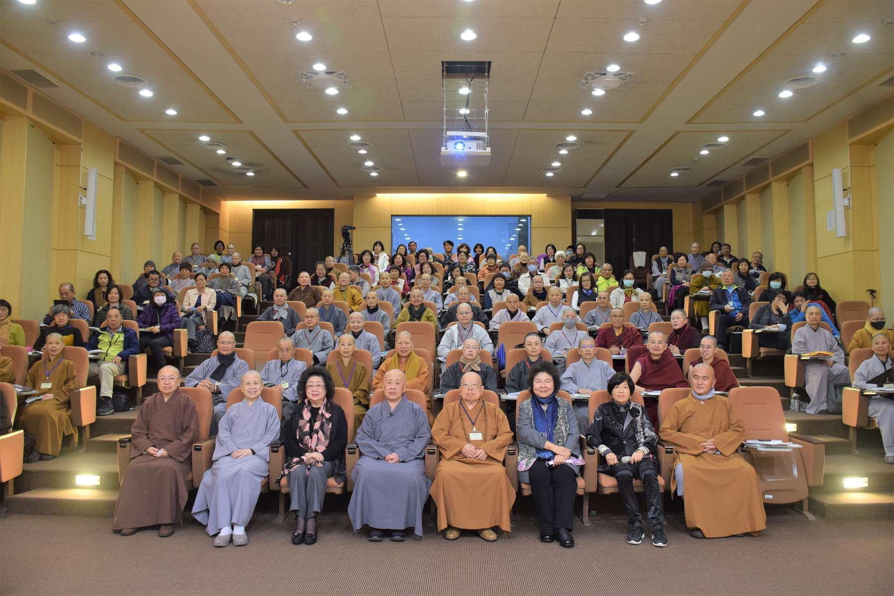 解開生命的密碼《八識規矩頌》寬謙法師佛學講座