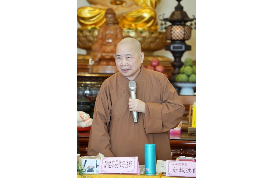 副理事長惟宏法師讚嘆重建後的智覺佛寺莊嚴典雅