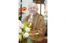 理事長道融法師特地準備美味的米香及沙琪瑪與大家結緣