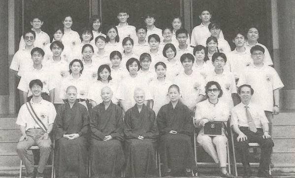 與六通寺合辦八十五年度大專生生涯規劃研習營